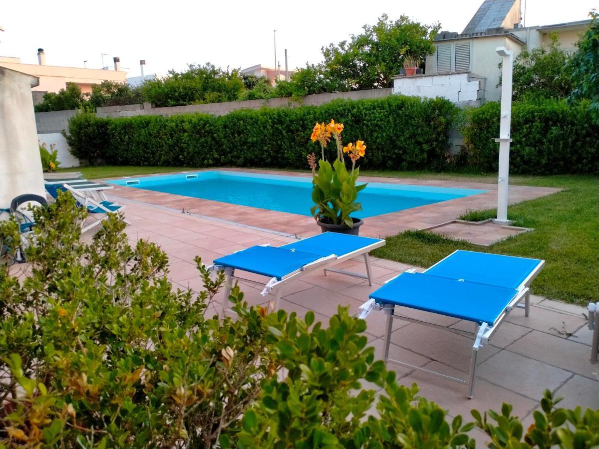 B&B Hotel Helios Uggiano La Chiesa Bagian luar foto